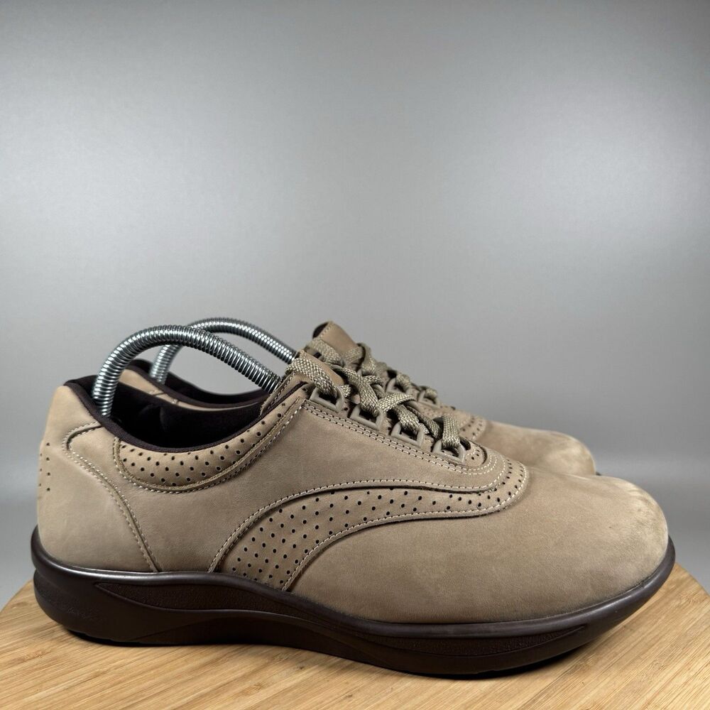 SAS Walk Easy Women's 10 Comfort Walking‎ Shoes Brown Nubuck Leather Lace Up